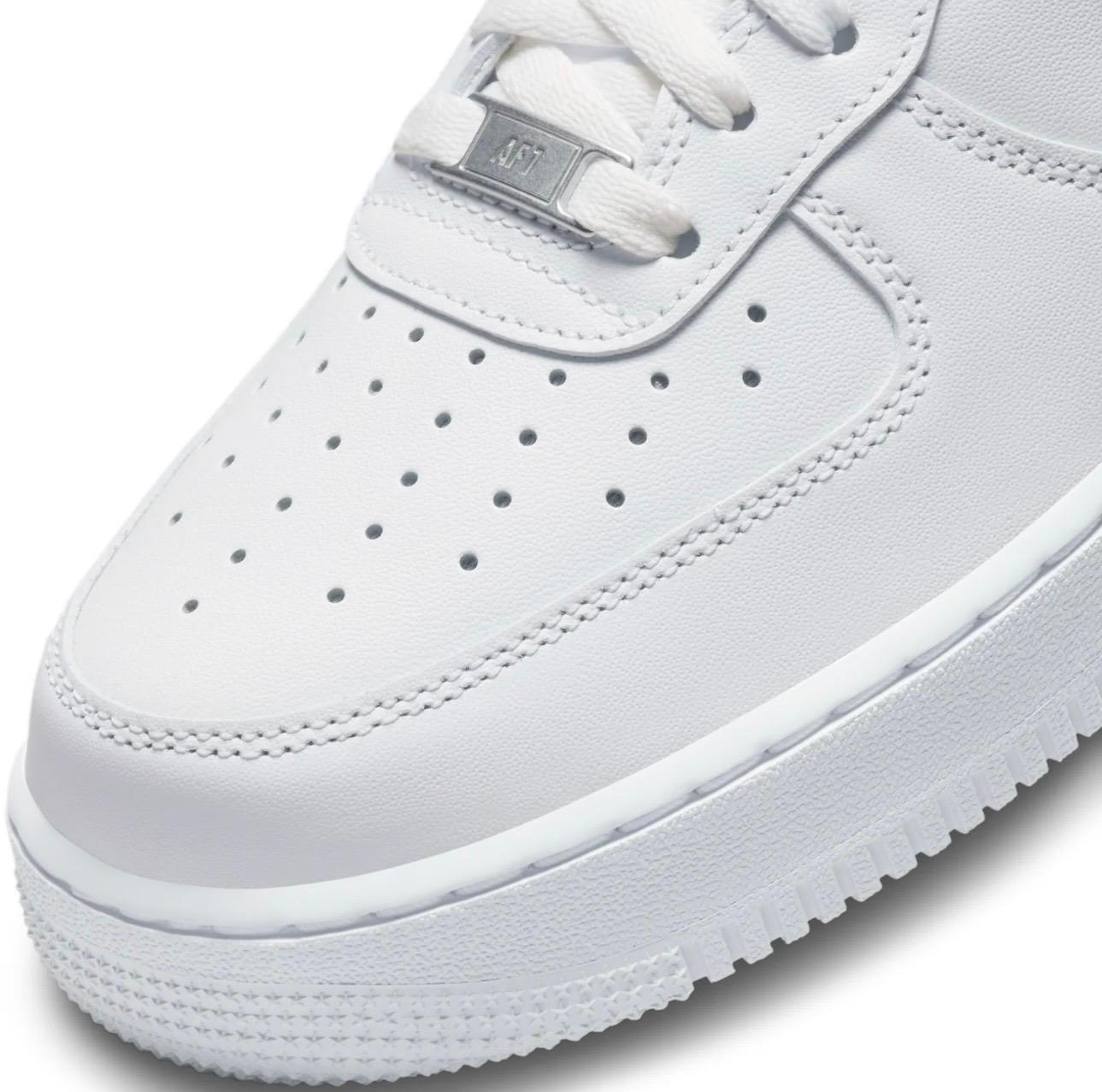 Nike Air Force 1 Low (Triple White)