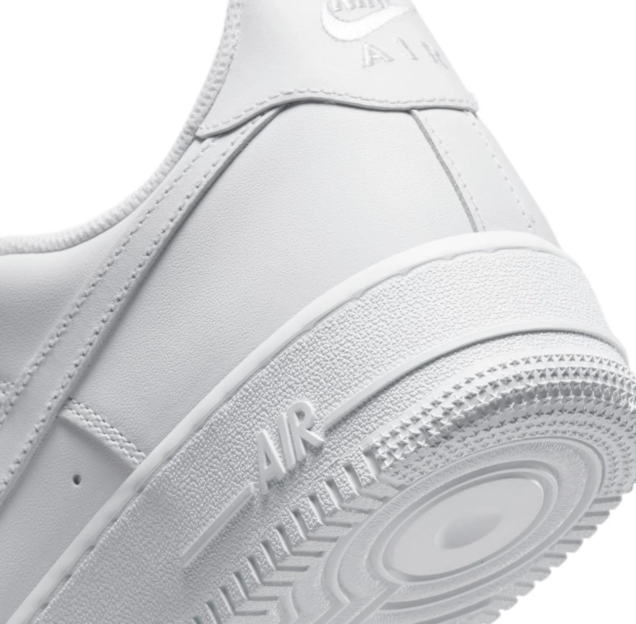 Nike Air Force 1 Low (Triple White)