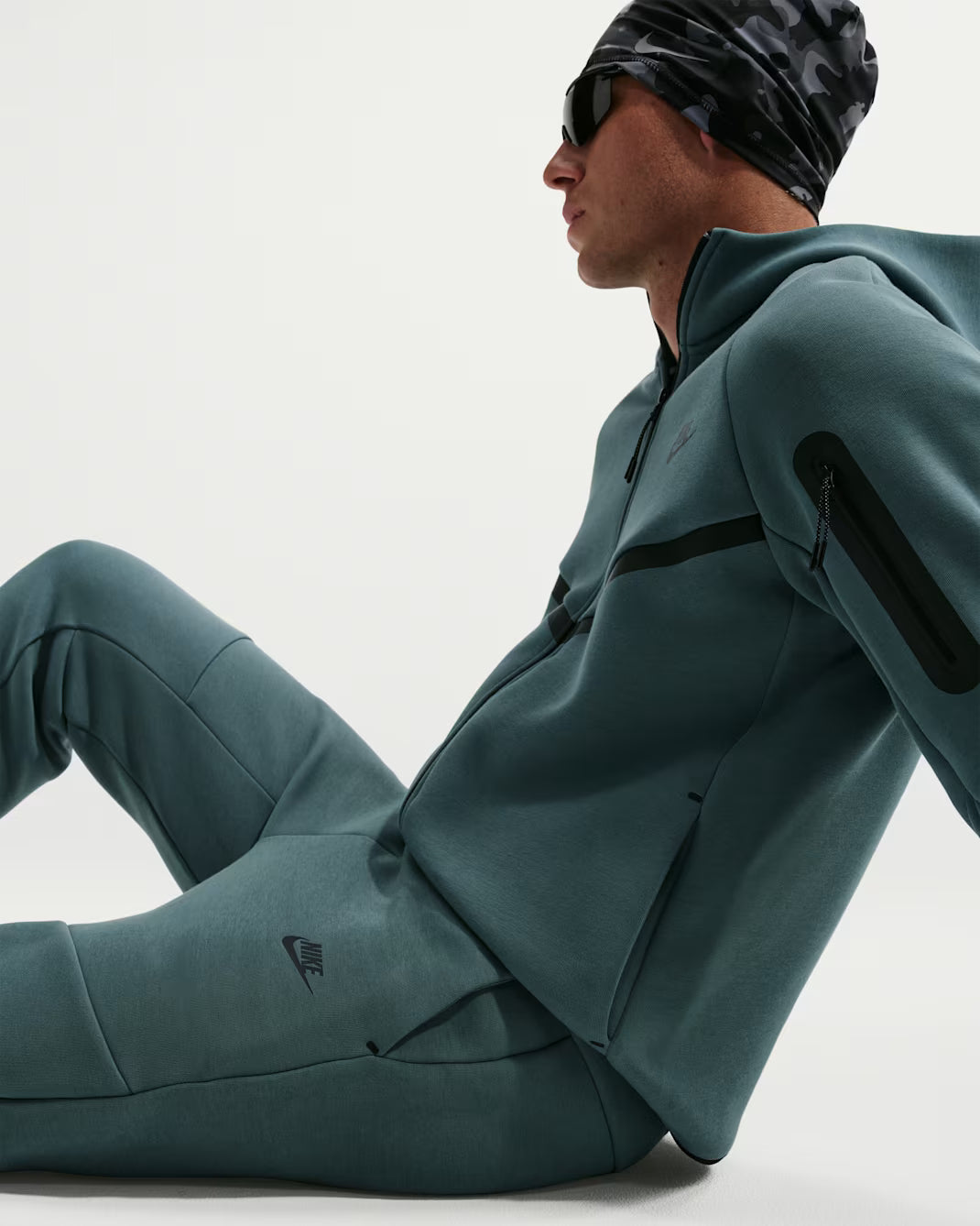 Nike Tech