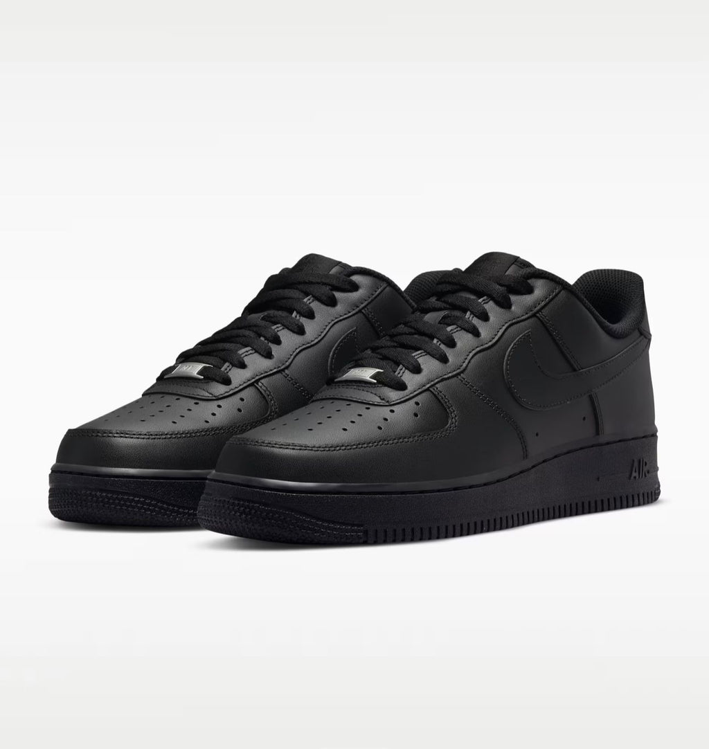Nike Air Force 1 Triple Black