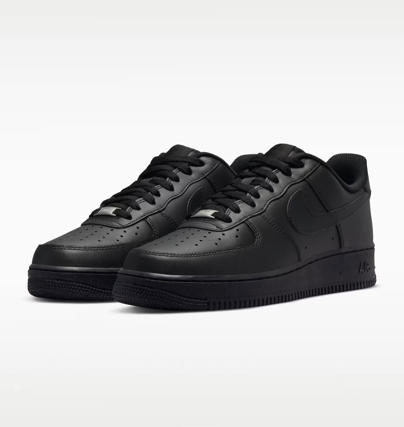 Nike Air Force 1 Triple Black